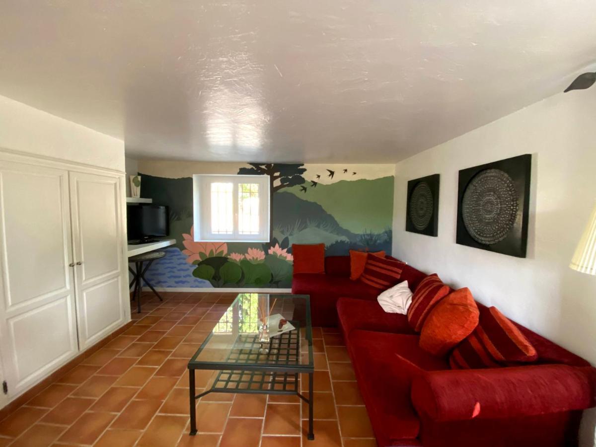 מלון מוגין Le Manoir De L'Etang מראה חיצוני תמונה